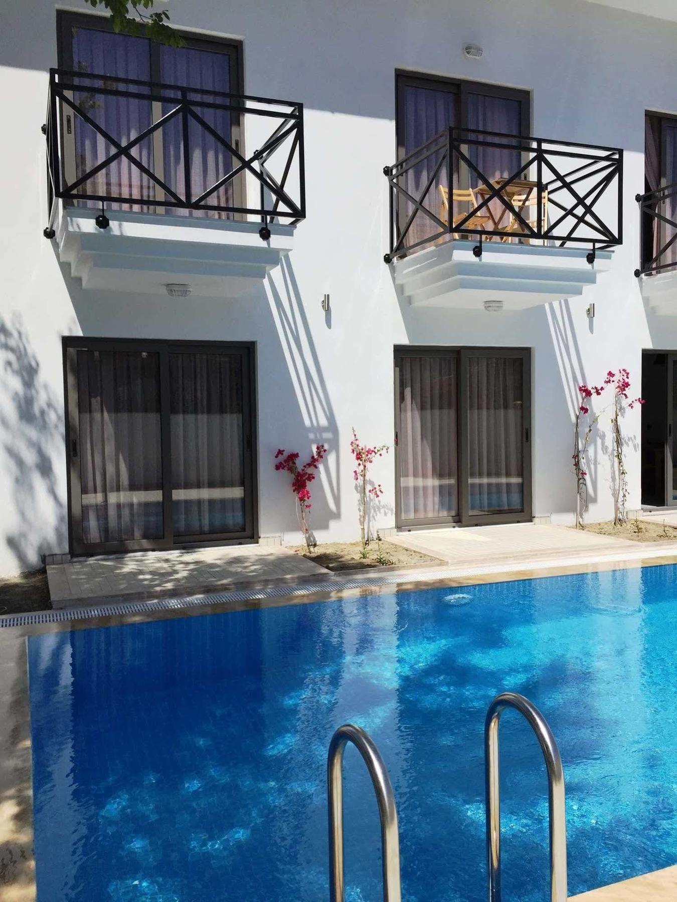 Casa Pallet Hotel (Adults Only) ดาลยัน ภายนอก รูปภาพ