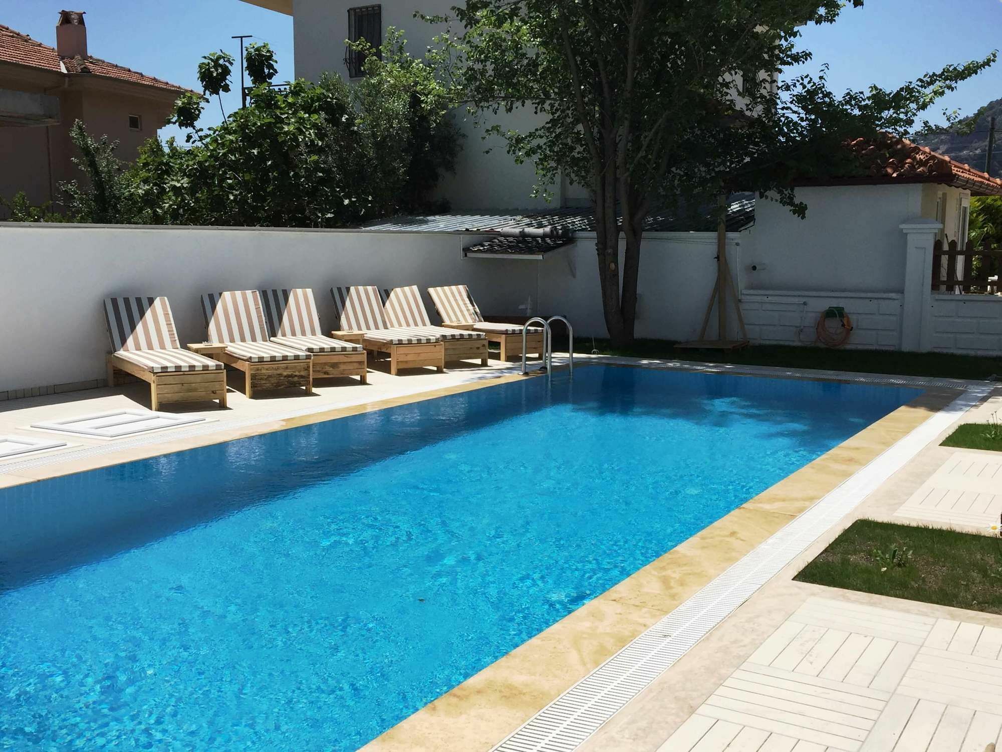 Casa Pallet Hotel (Adults Only) ดาลยัน ภายนอก รูปภาพ